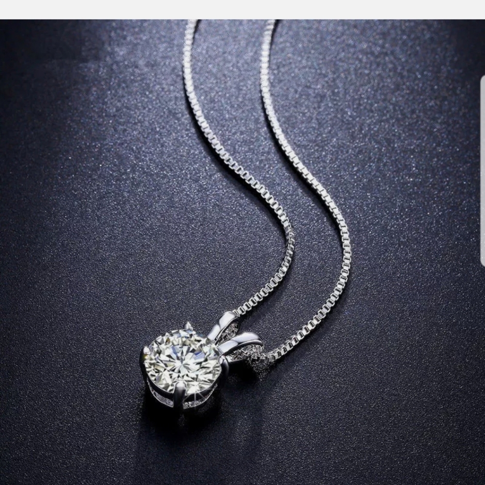 New Silver RHINESTONE round white crystal necklace - Picture 6 of 9